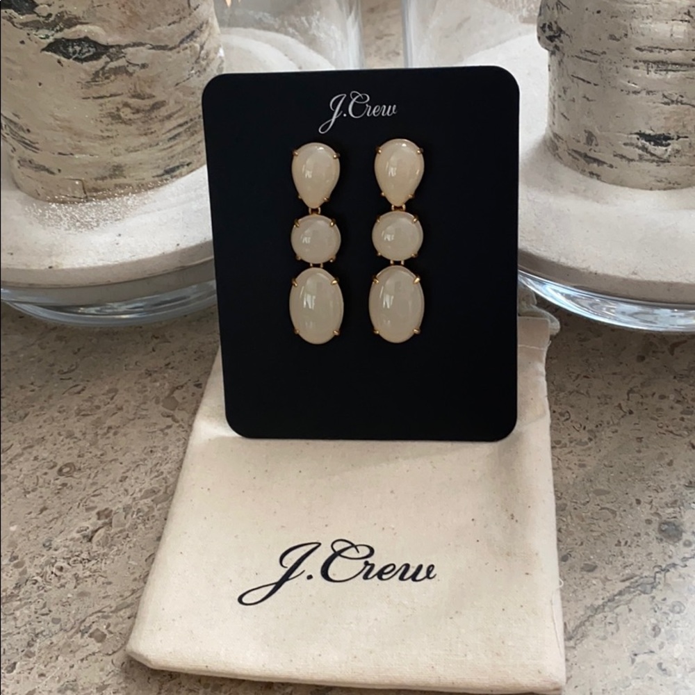 J. Crew 3 Tier Drop Earrings. - Picture 4 of 6